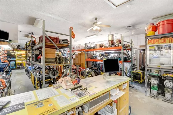 Rimforest, CA 92378,26325 Pine Avenue