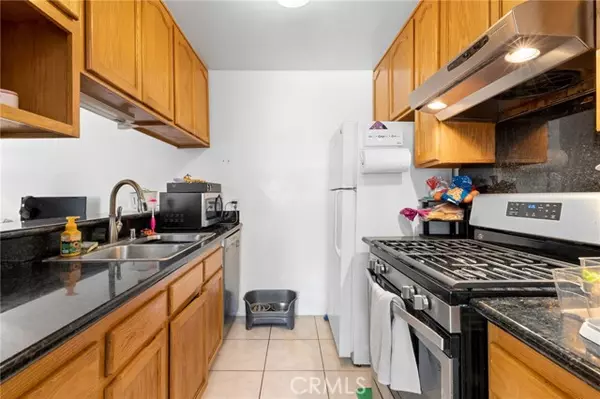 Santa Ana, CA 92707,1001 W Stevens Avenue #204