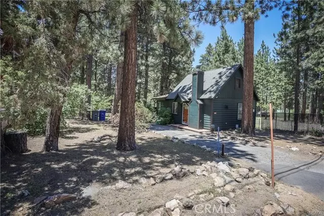 610 Eureka Drive, Big Bear Lake, CA 92315