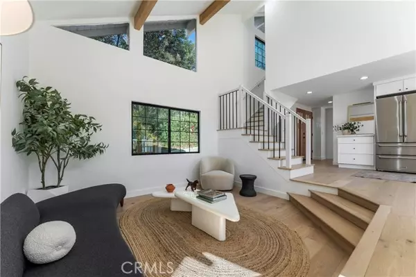 Los Angeles, CA 90046,2776 Laurel Canyon Place