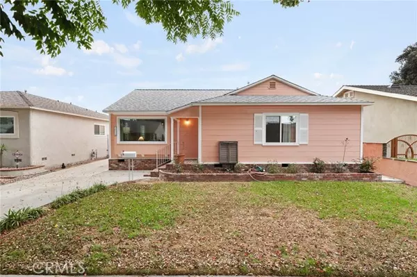 3858 Ladoga Avenue, Long Beach, CA 90808