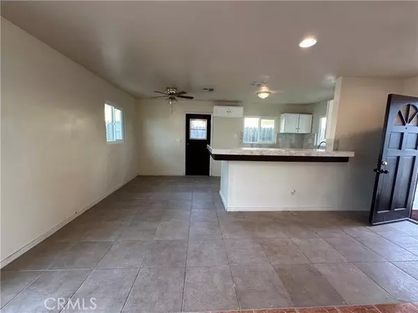 Bakersfield, CA 93306,3112 Pioneer Drive