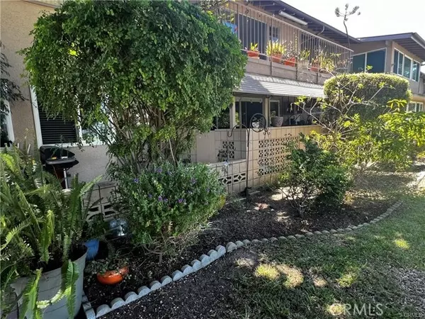 1841 McKinney Way #24F, Seal Beach, CA 90740