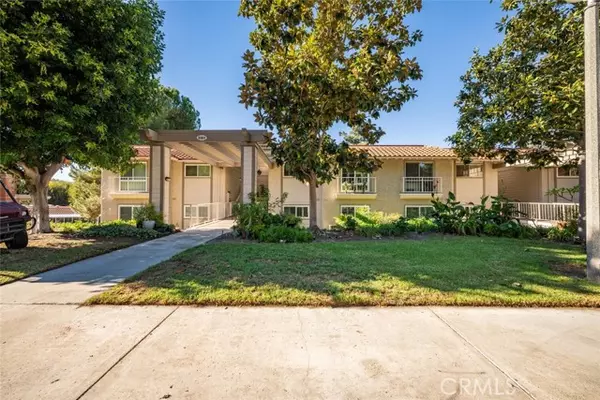 Laguna Woods, CA 92637,3301 Via Carrizo #0