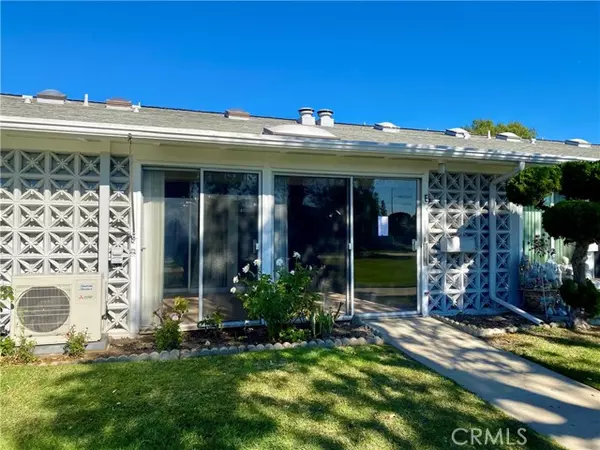 Seal Beach, CA 90740,13824 Fresh Meadow Ln., M3-13E