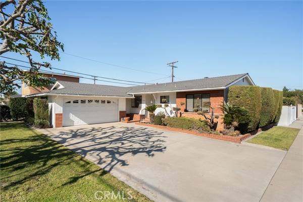 2103 W Victoria Avenue, Anaheim, CA 92804