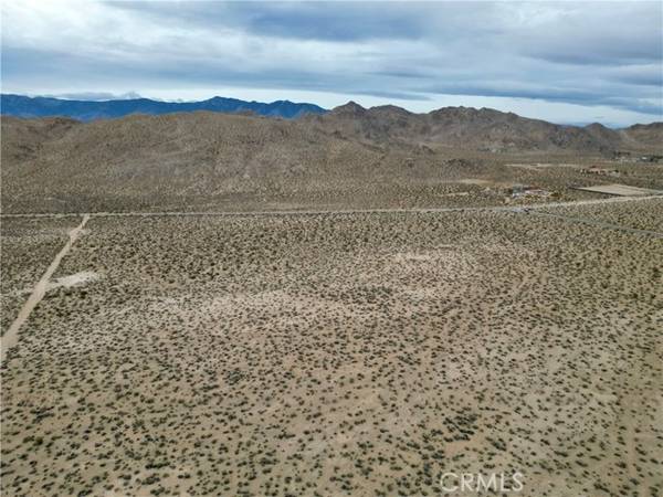 31300 Cove Road, Lucerne Valley, CA 92356