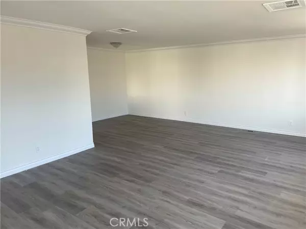 Huntington Beach, CA 92648,20701 Beach Boulevard #142