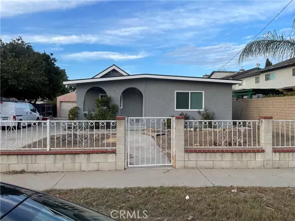 5009 W 7th Street, Santa Ana, CA 92703