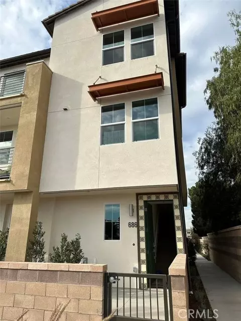 686 Limoncello, Covina, CA 91723