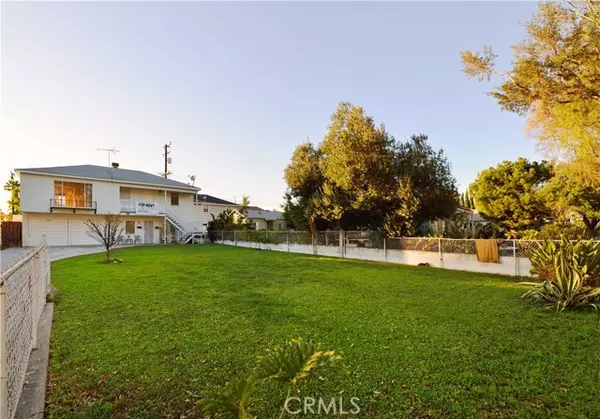 3243 Lewis Ave, Signal Hill, CA 90755