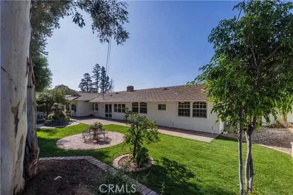 Yorba Linda, CA 92886,4712 Yorba Lane