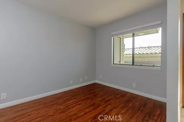 Signal Hill, CA 90755,2215 Molino Avenue #C