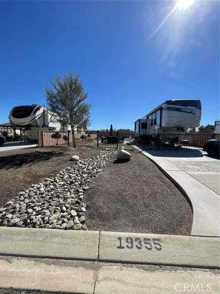 19355 Tournament Lane, Apple Valley, CA 92308