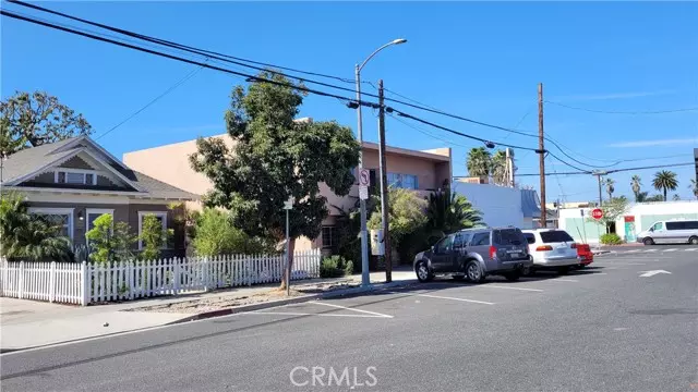 341 Bonito Avenue, Long Beach, CA 90802