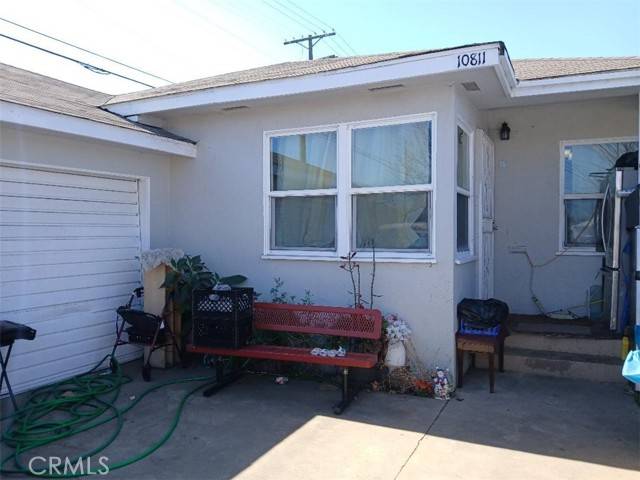 10811 S San Pedro Street, Los Angeles, CA 90061
