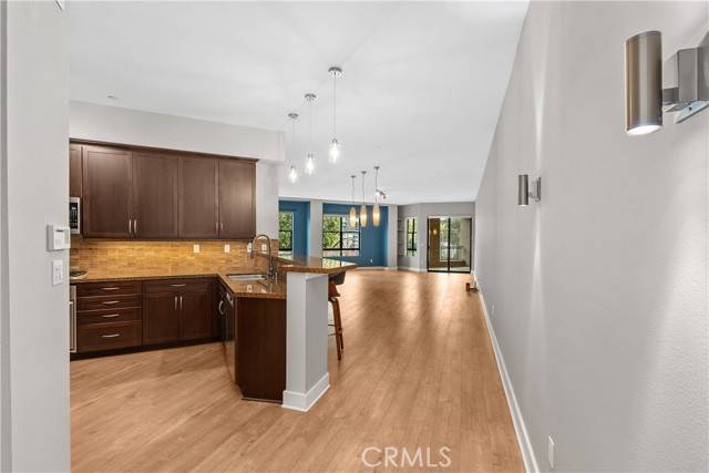 Long Beach, CA 90802,395 E. 4th #25