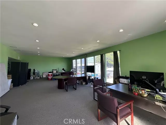 Anaheim, CA 92804,9774 Katella Avenue