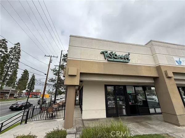 Santa Ana, CA 92704