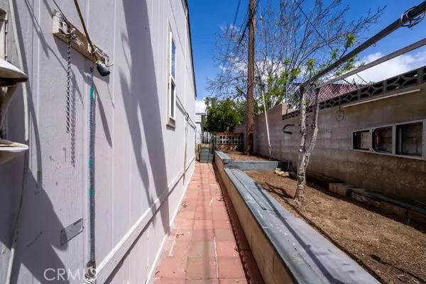 Banning, CA 92220,2200 W Wilson #122