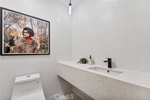 Sherman Oaks, CA 91403,3947 Sumac Drive