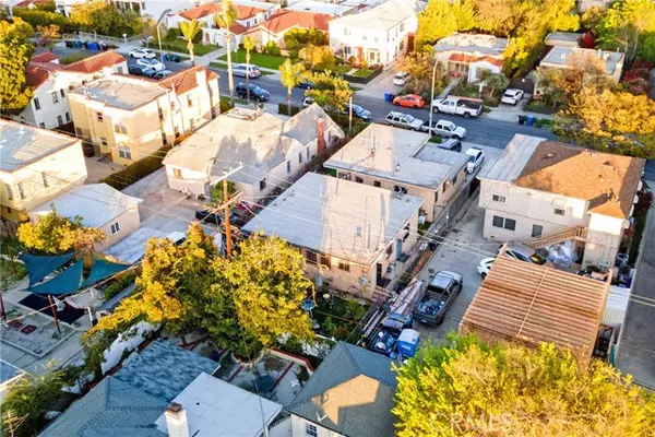 Los Angeles, CA 90019,1867 S Cochran Avenue