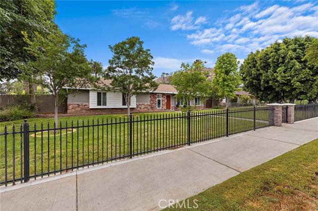 4574 Mission Inn Avenue, Riverside, CA 92501
