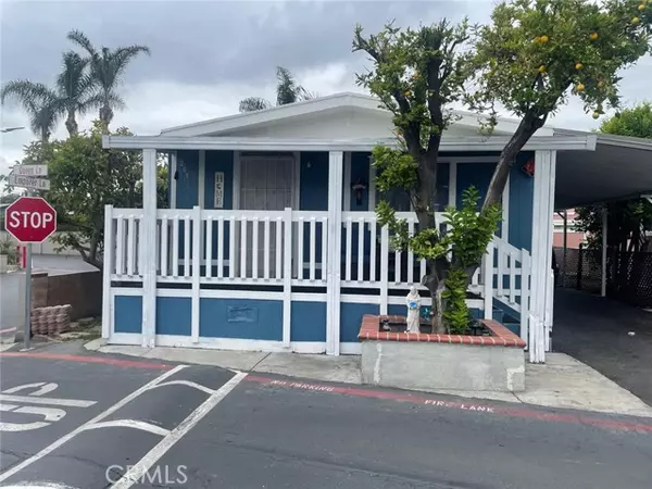 201 Queen Lane #108, Santa Ana, CA 92704