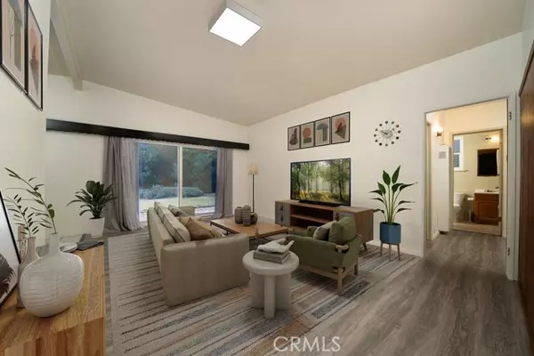 1738 Raymar Street, Santa Ana, CA 92703