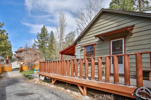 542 Highland Road, Big Bear Lake, CA 92315
