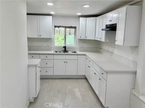 Buttonwillow, CA 93206,128 E 1st Street