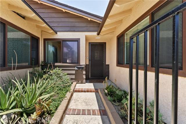 Fullerton, CA 92833,1467 W Southgate Avenue