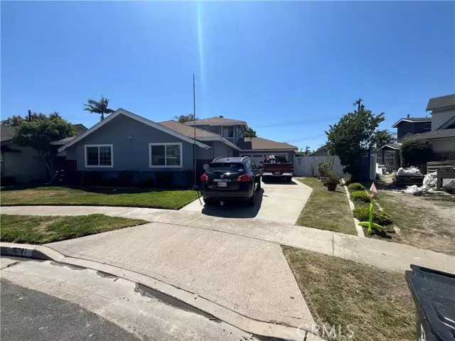 16781 Scotsdale Circle, Huntington Beach, CA 92647