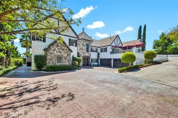 1532 Kensing Lane, Tustin, CA 92705