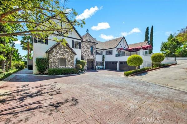 1532 Kensing Lane, Tustin, CA 92705