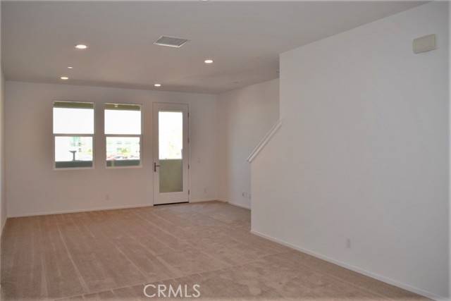 Buena Park, CA 90621,5952 Spring Street