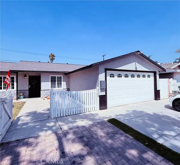 Santa Ana, CA 92704,2309 W Anahurst Place