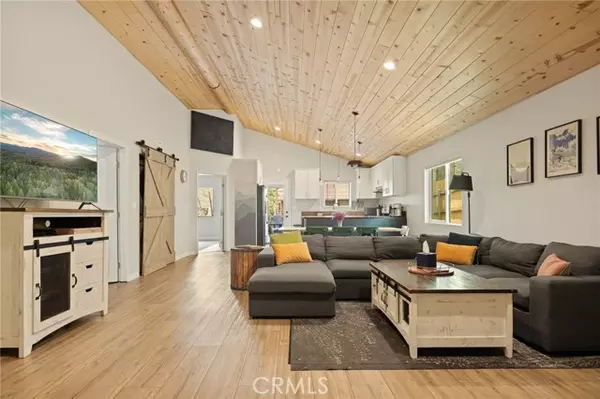 40224 Mahanoy Lane, Big Bear Lake, CA 92315