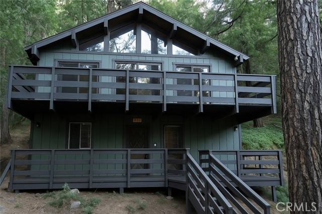 828 Fern Drive, Crestline, CA 92325