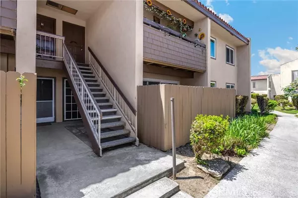 Santa Ana, CA 92704,2501 W Sunflower Avenue #H1