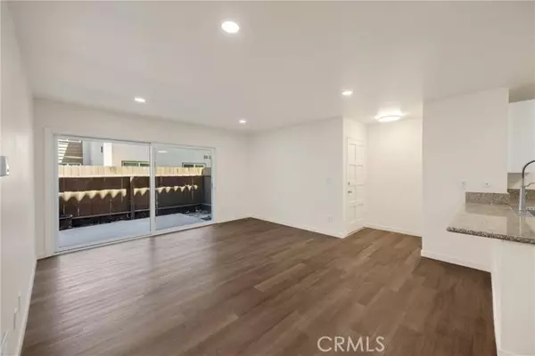 Santa Ana, CA 92704,2501 W Sunflower Avenue #H1
