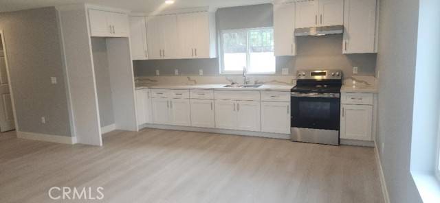 3117 S Center Street, Santa Ana, CA 92704