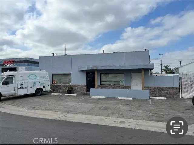 1418 W Central Park Avenue, Anaheim, CA 92802