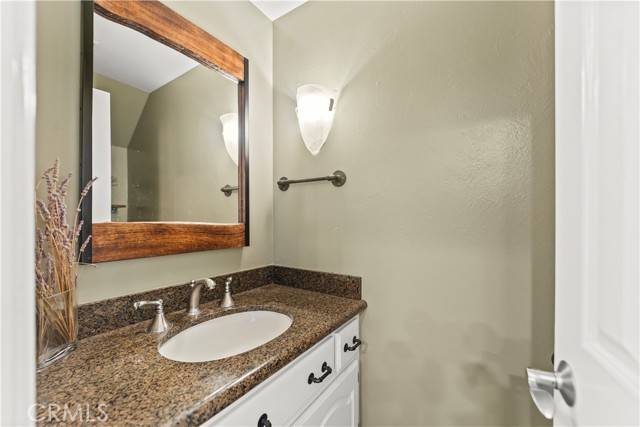 Huntington Beach, CA 92647,7912 Northlake Drive #105