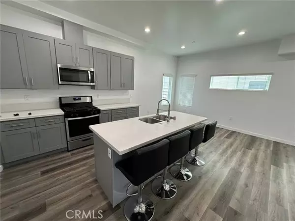 Harbor City (los Angeles), CA 90710,25134 Frampton Avenue