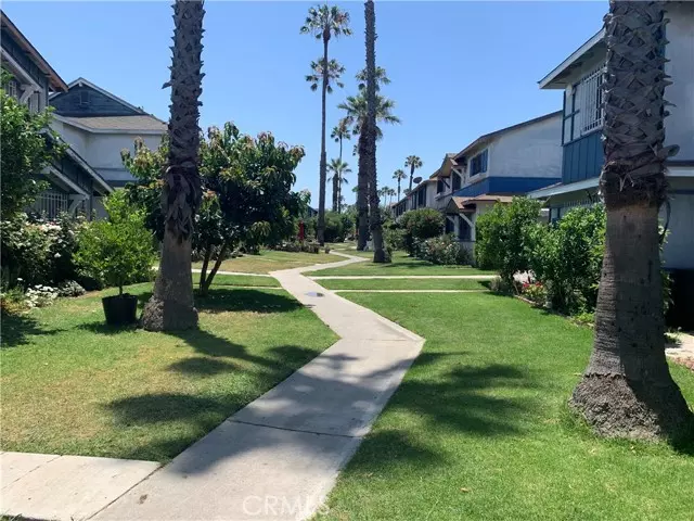 Carson, CA 90745,28 Paradise Valley North