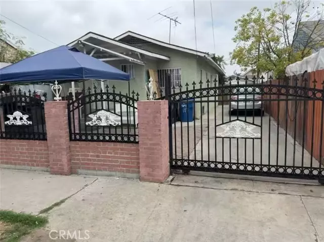 Los Angeles, CA 90011,917 E 42nd Street