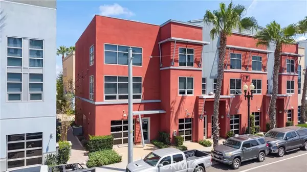 Santa Ana, CA 92701,919 E Santa Ana Boulevard