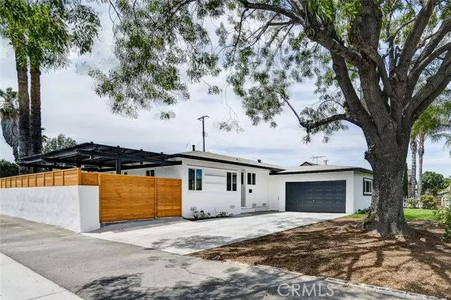 Fullerton, CA 92832,1613 S Roosevelt Avenue