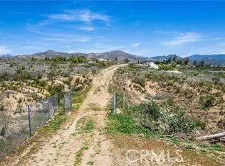 40120 Perryman Lane, Hemet, CA 92544